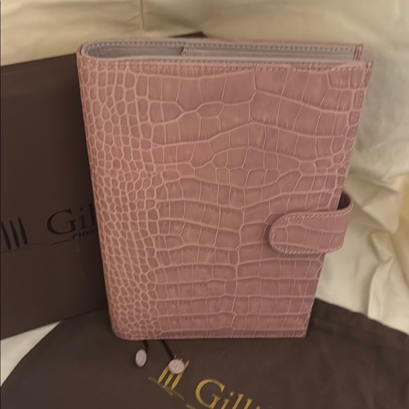 Gillio Pink Croc Leather A5 Planner Cover - Picture 2 of 4